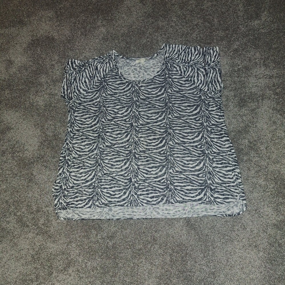Sejour Black and White Zebra Print Short Sleeve Top